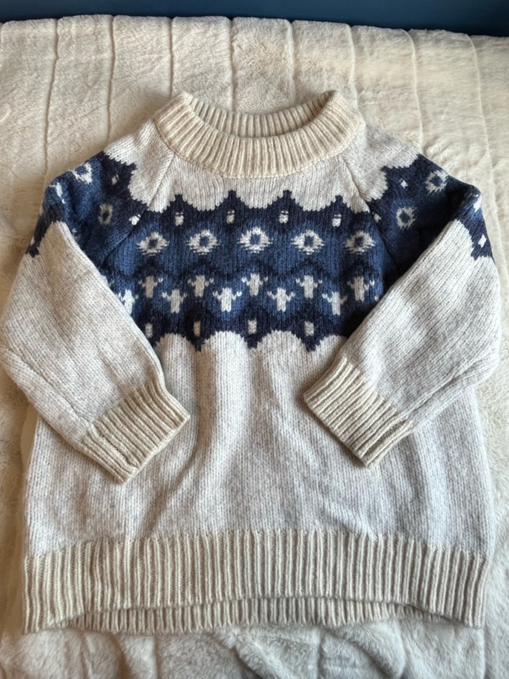 aerie Cream Crewneck Sweater with Navy Fair Isle Yoke Fall Winter